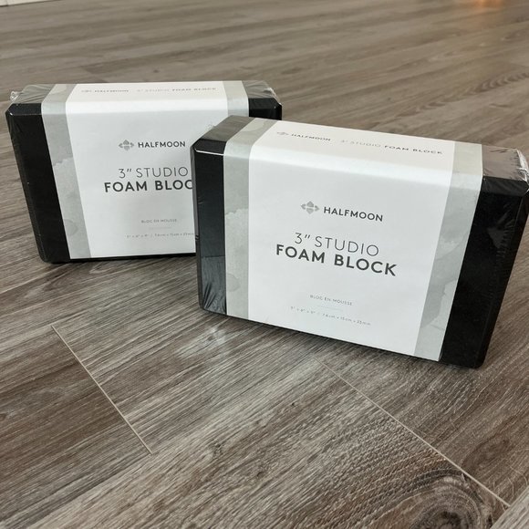 ESSENTIAL YOGA BUNDLE • Yoga mat, strap, vegan carrier, blocks & eye pillow - Picture 3 of 6